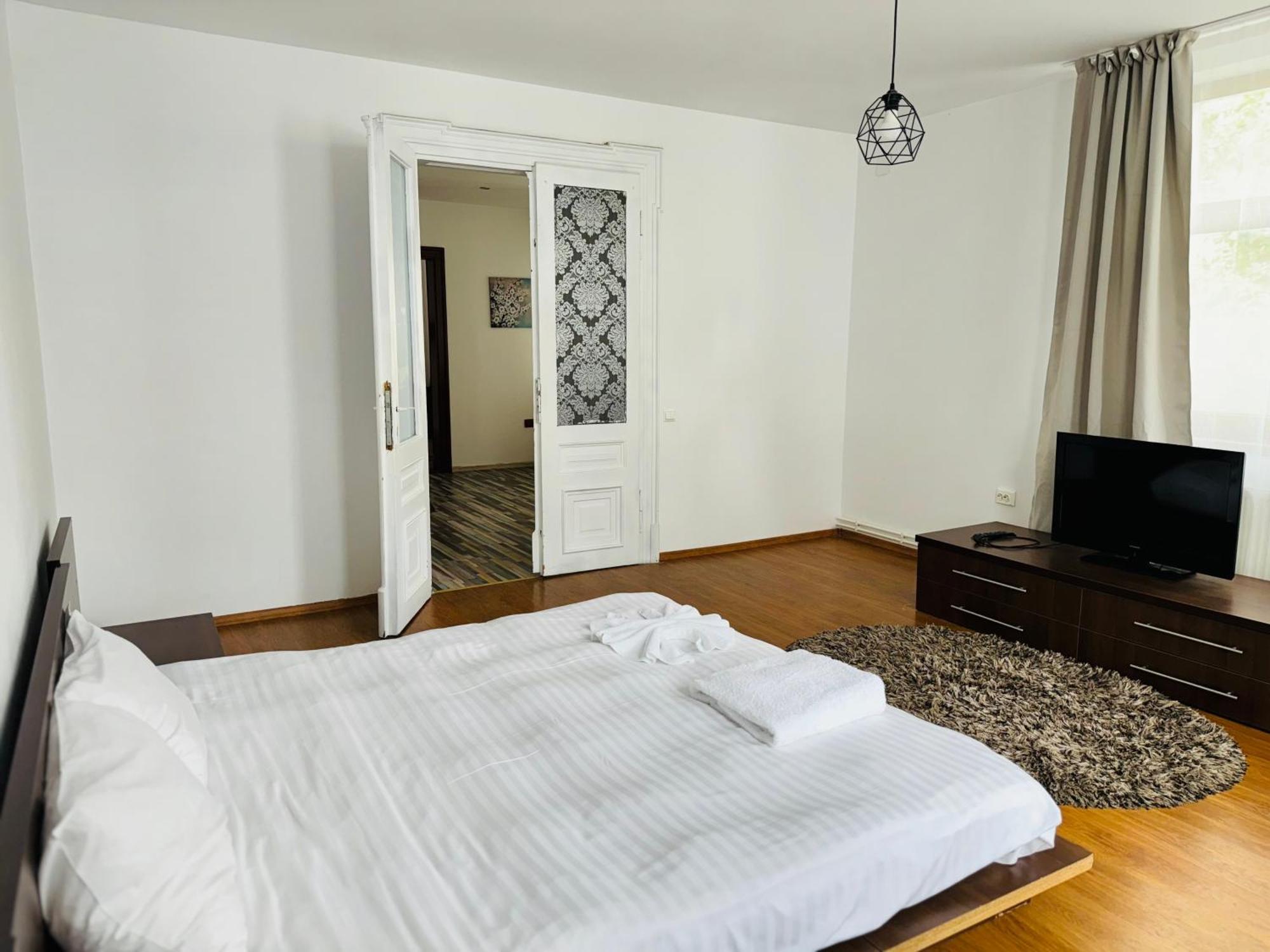 Schei Brasov-Скей Брашов Apartment Ngoại thất bức ảnh
